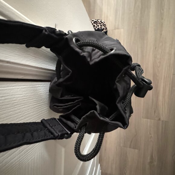 Vans Bucket Bag - Picture 4 of 4